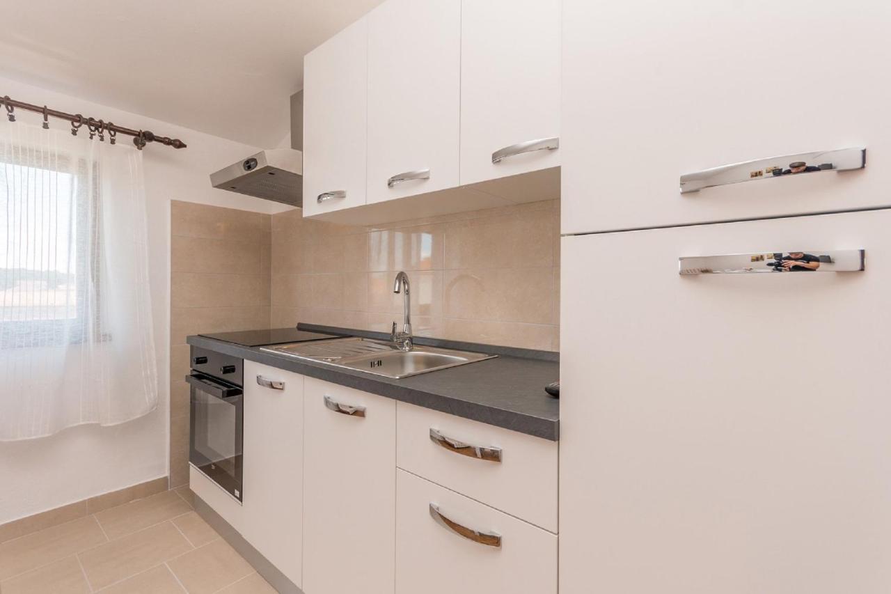 Apartment Lucija Biograd Na Moru Zewnętrze zdjęcie