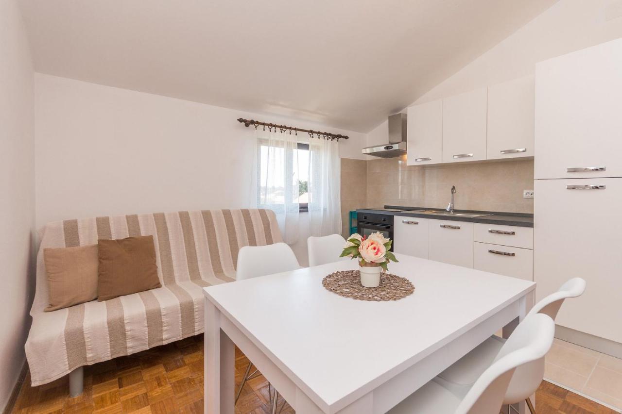Apartment Lucija Biograd Na Moru Zewnętrze zdjęcie