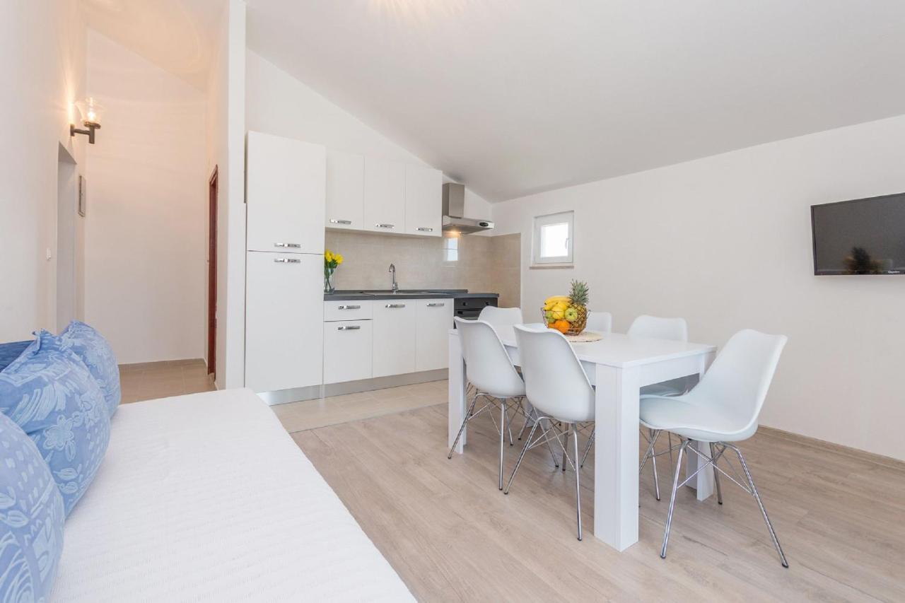 Apartment Lucija Biograd Na Moru Zewnętrze zdjęcie